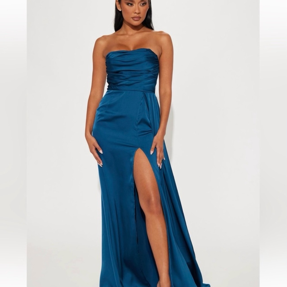 Fashion Nova Strapless Dress in Dark Teal
